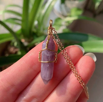 PENDULUM NECKLACE